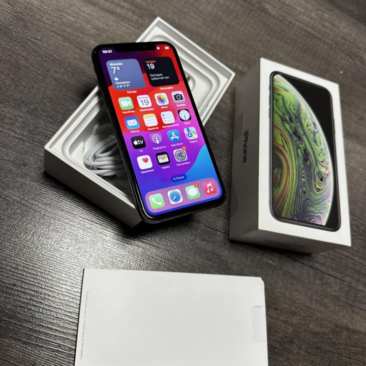 Продам iPhone XS 64Gb Space Gray РСТ