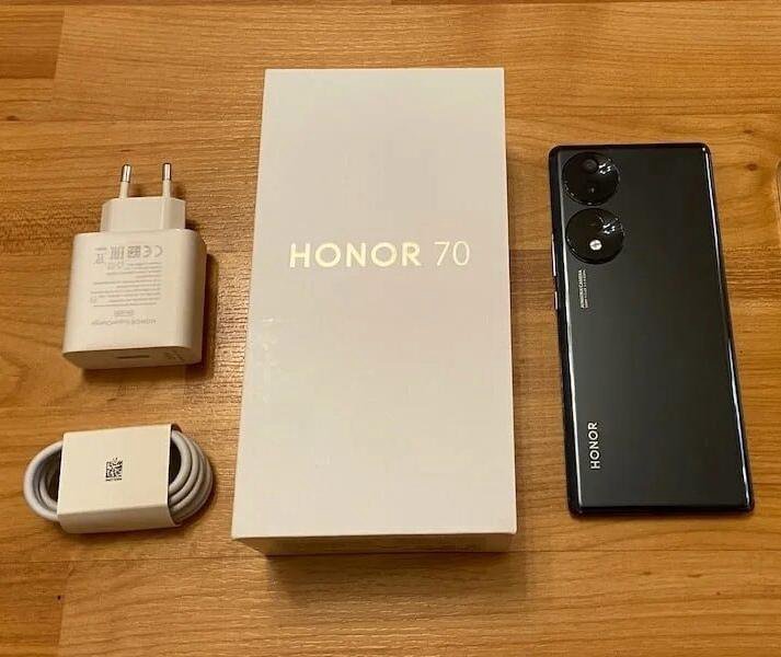 Продам смартфон honor 70