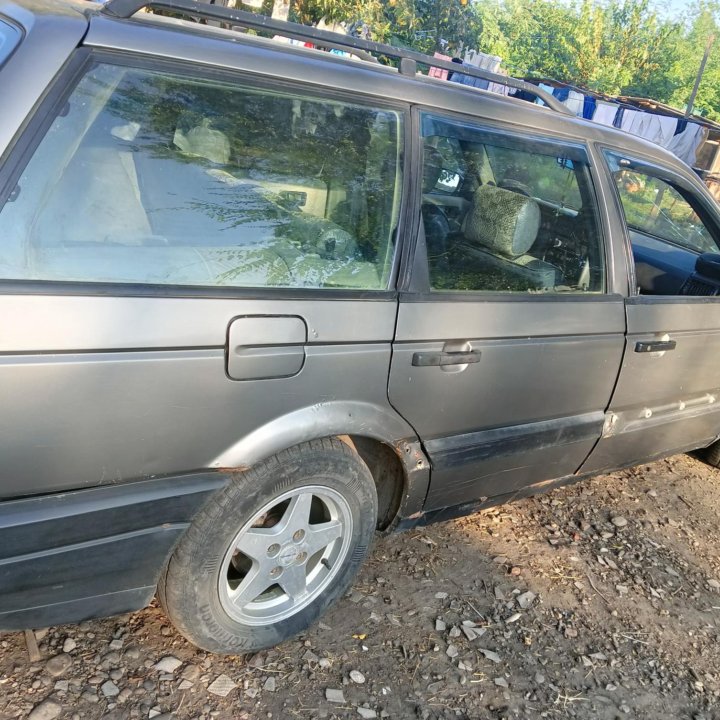 Volkswagen Passat, 1989