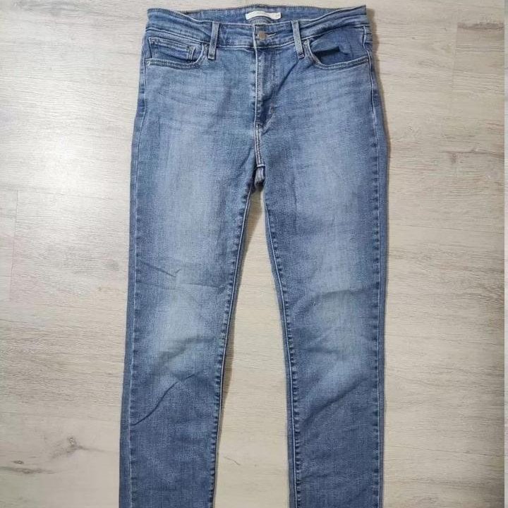 Джинсы Levi's