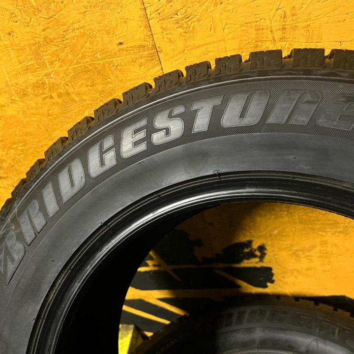 Зимние шины Bridgestone Ice Cruiser 7000 R17 Japan