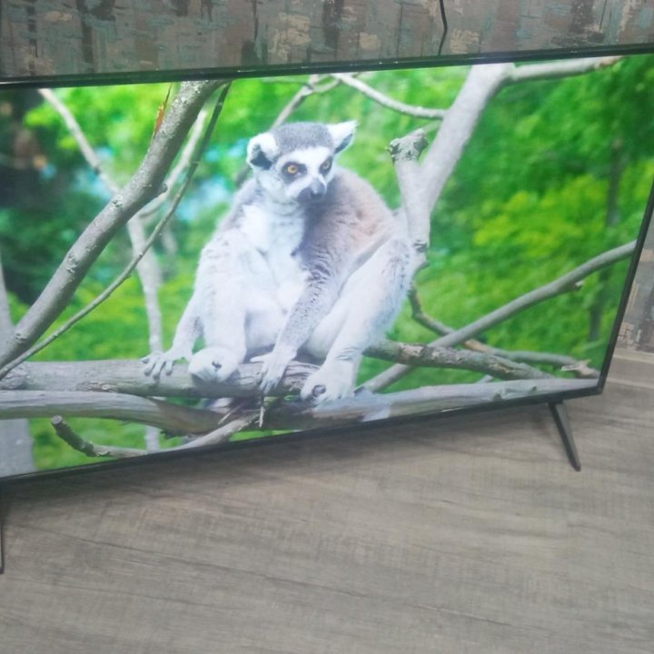 Новый смарт телевизор ultra hd 129 см