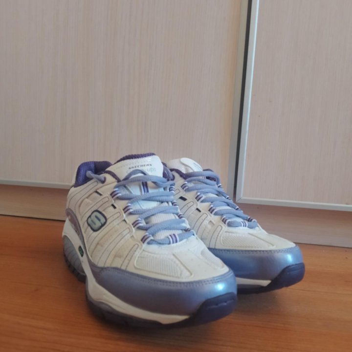 Кроссовки женские Skechers