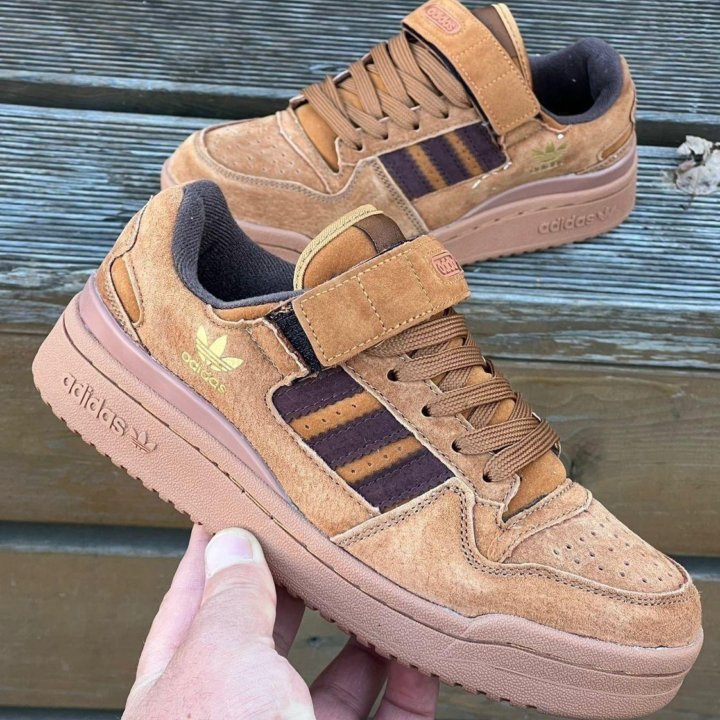 Кроссовки Adidas