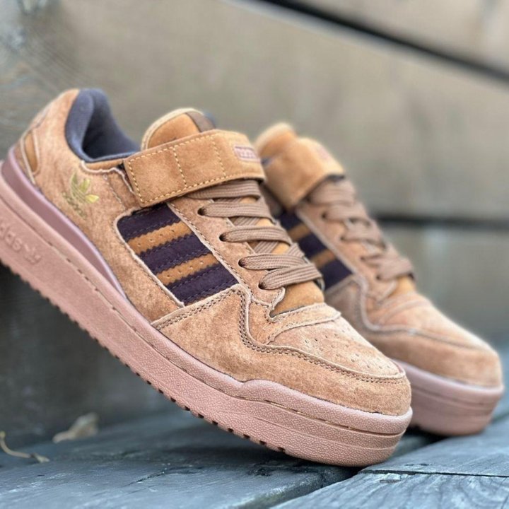 Кроссовки Adidas