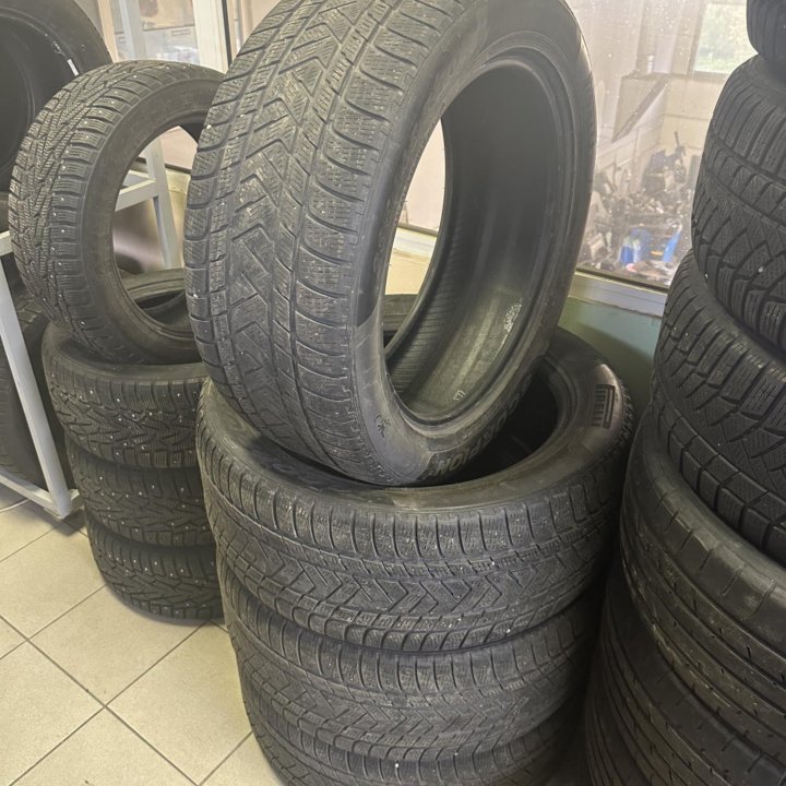 Зимние шины Pirelli 285/45/R20