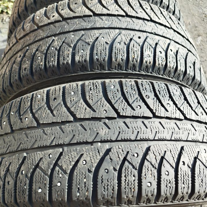 Bridgestone ICR-7000 (зима) 205/55 R16