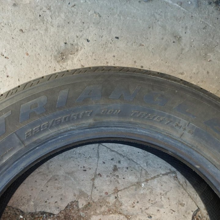 225/60 R17