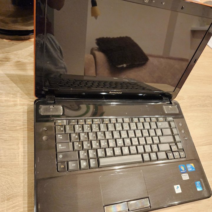 Lenovo Y560, core i5, 8gb, SSD+HDD