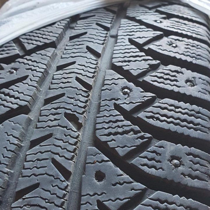 Резина Bridgestone 225/65 R17