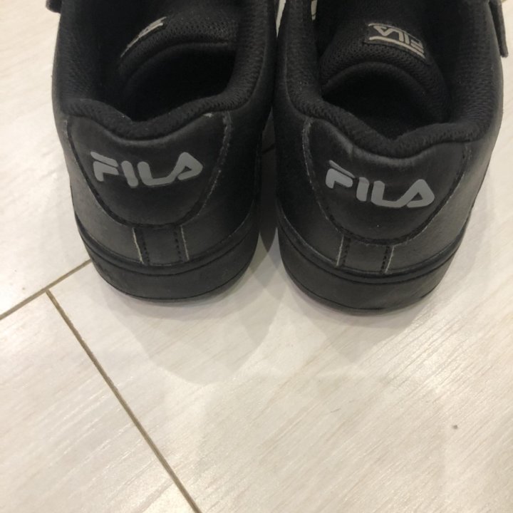 Кроссовки Fila 36 размер