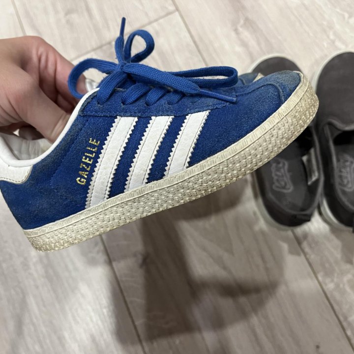 Кроссовки adidas 28 размер