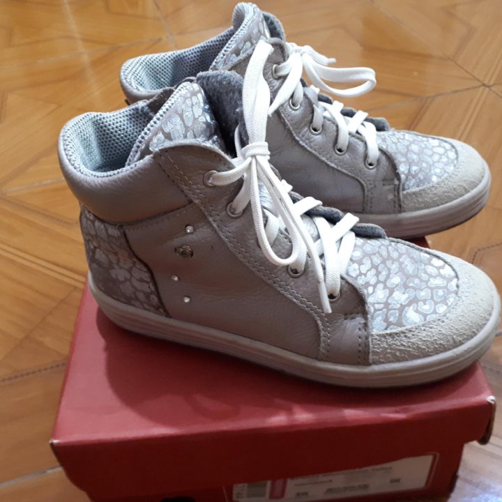 Ботинки для девочки 