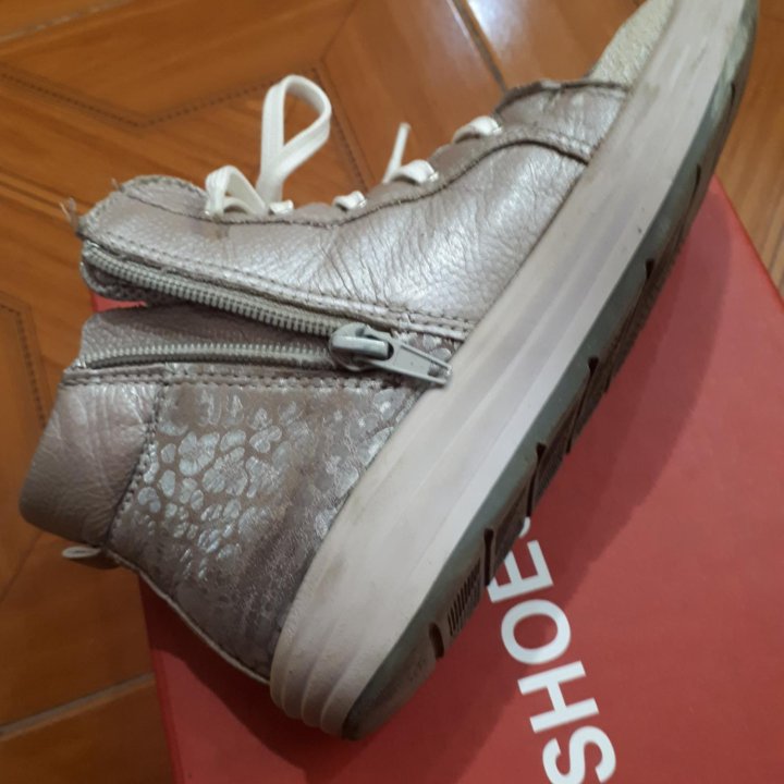 Ботинки для девочки 