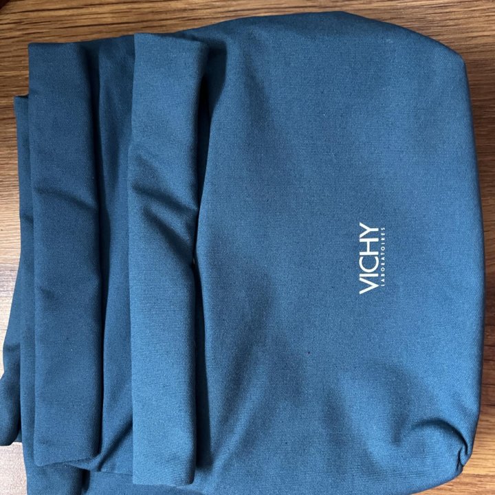 Косметичка Vichy