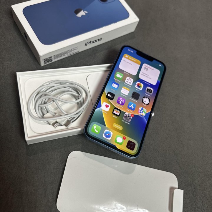 Продам iPhone 13 128Gb Blue