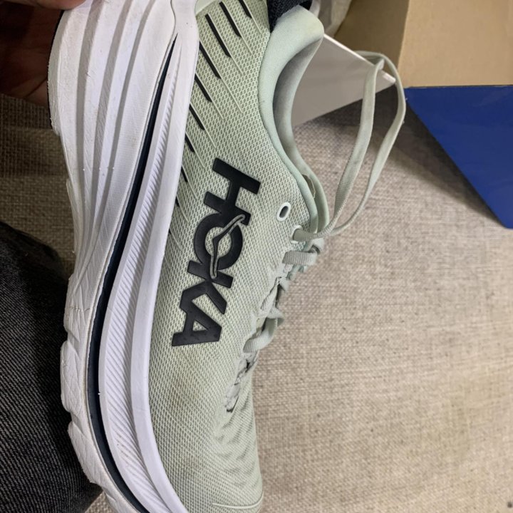 Беговые кроссовки Hoka Bondi X