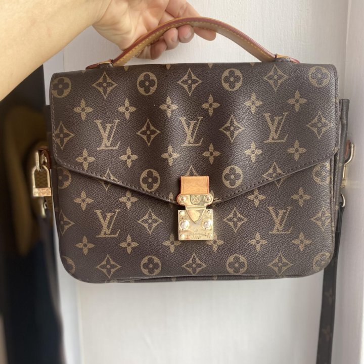 Сумка Louis Vuitton