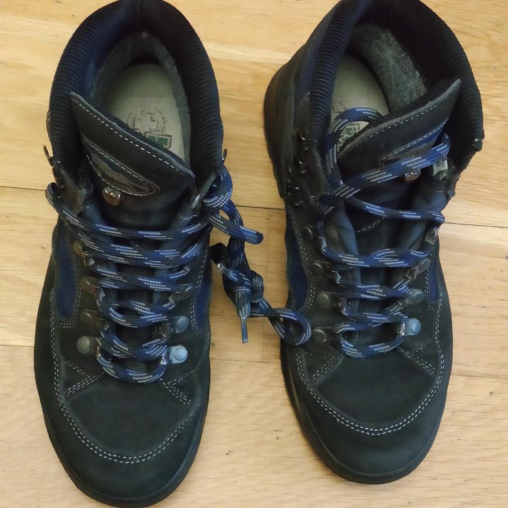 Трекинговые ботинки meindl.