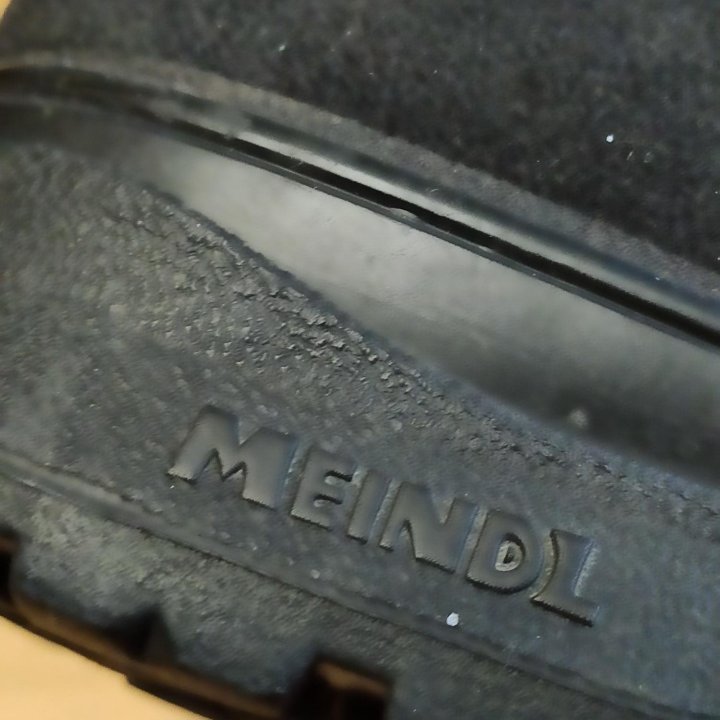 Трекинговые ботинки meindl.
