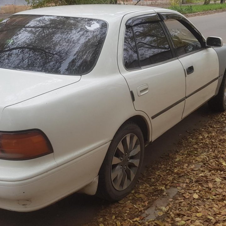 Toyota Camry, 1991