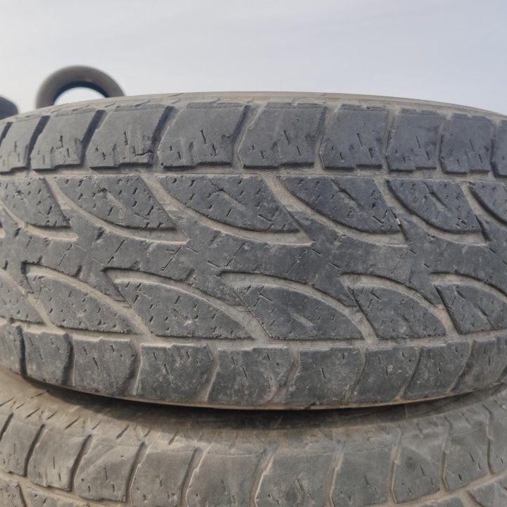 Bridgestone Dueler A/T 694, 265/65/17