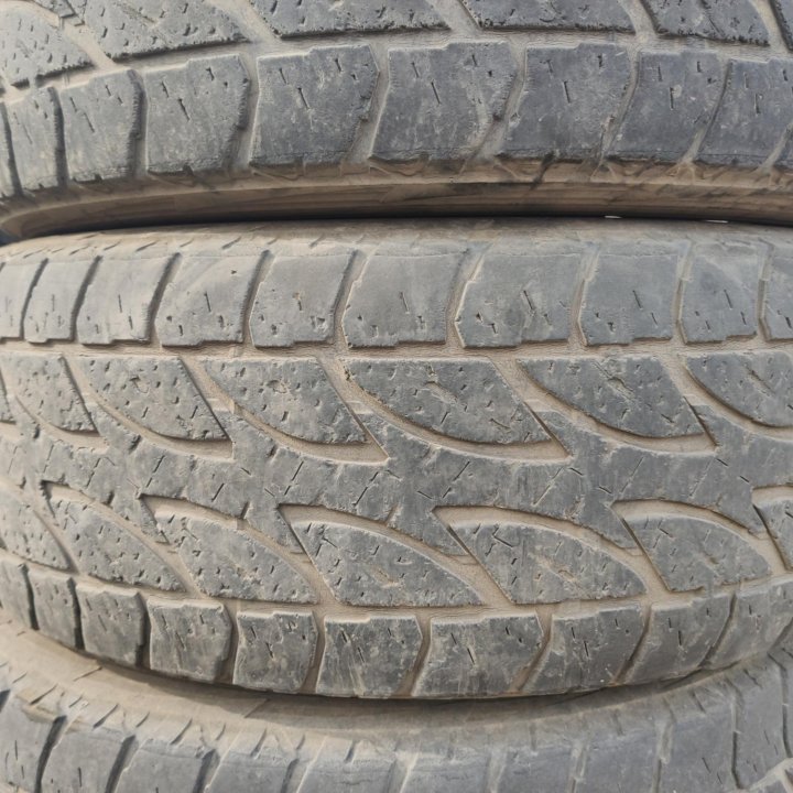 Bridgestone Dueler A/T 694, 265/65/17