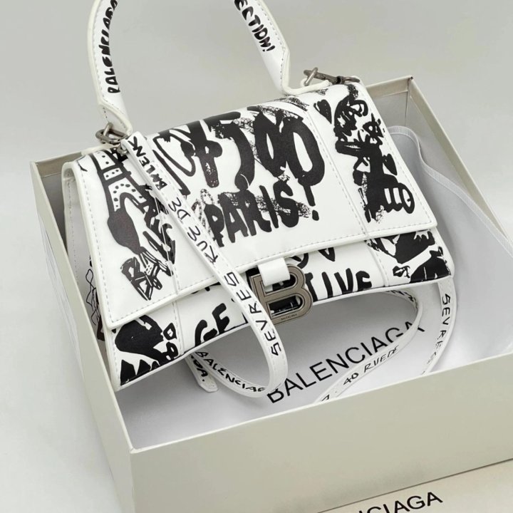 Сумки Balenciaga