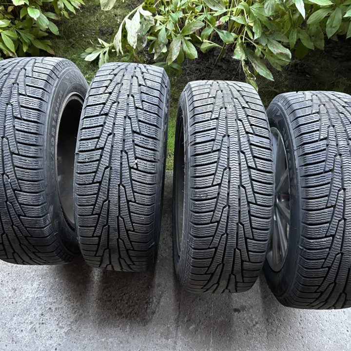 Колеса в сборе Ford с зимними шинами 205/60R16