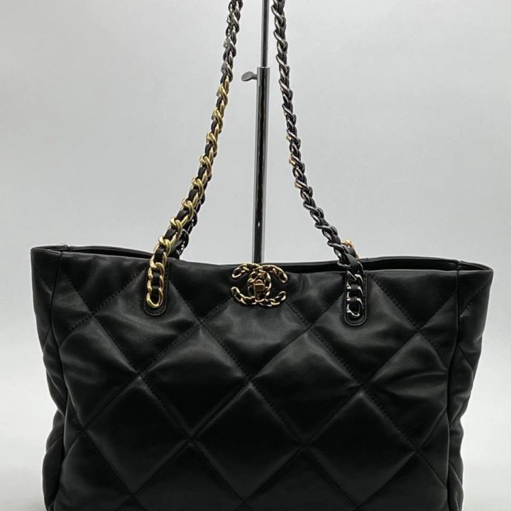 Сумки-шопер Chanel