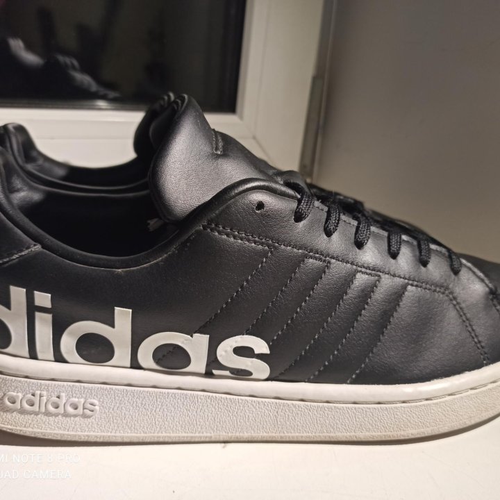 Adidas кеды кроссовки оригинал кожа 44,5 размер