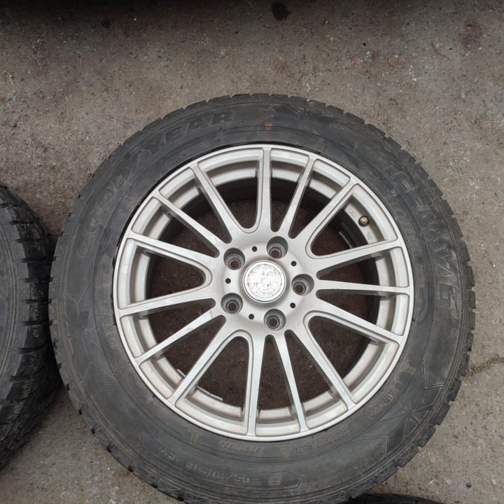 Комплект колёс 16х6.5, 5х114.3, 205/60R16