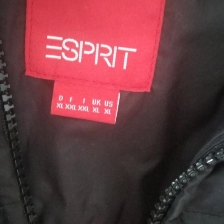 Пуховик женский Esprit р.48-50