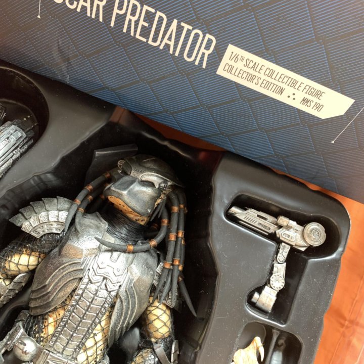 Scar Predator 32cm collector’s edition