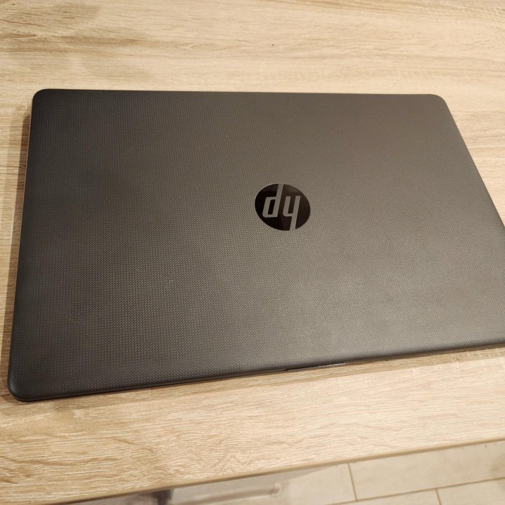 HP 250G6, core i3, 8gb