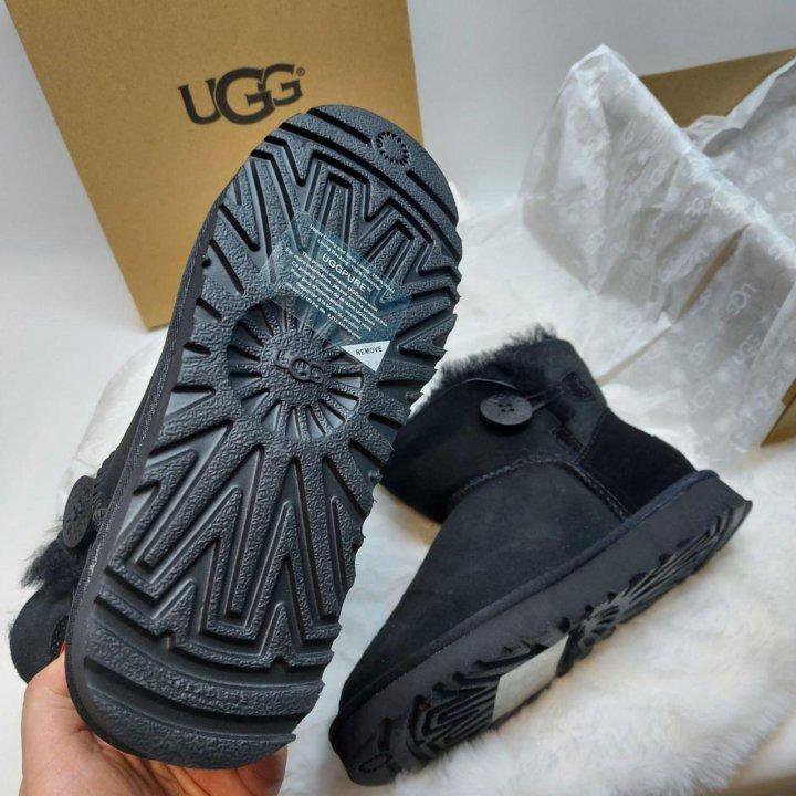 Угги UGG bailey Button Mini с пуговкой в замше