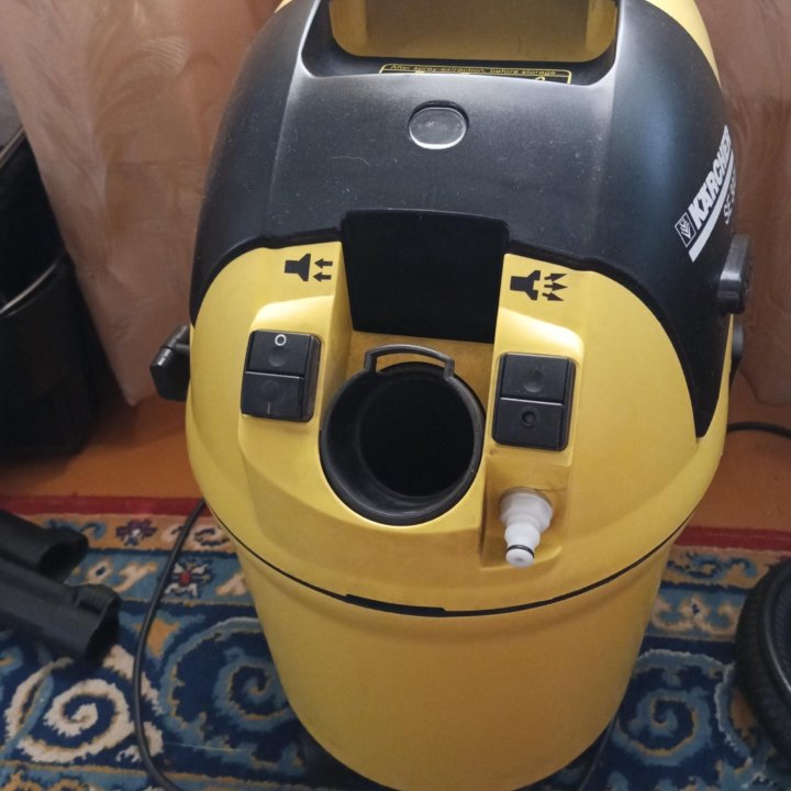 Моющий пылесос Karcher SE 3001