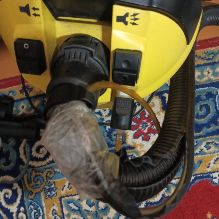 Моющий пылесос Karcher SE 3001