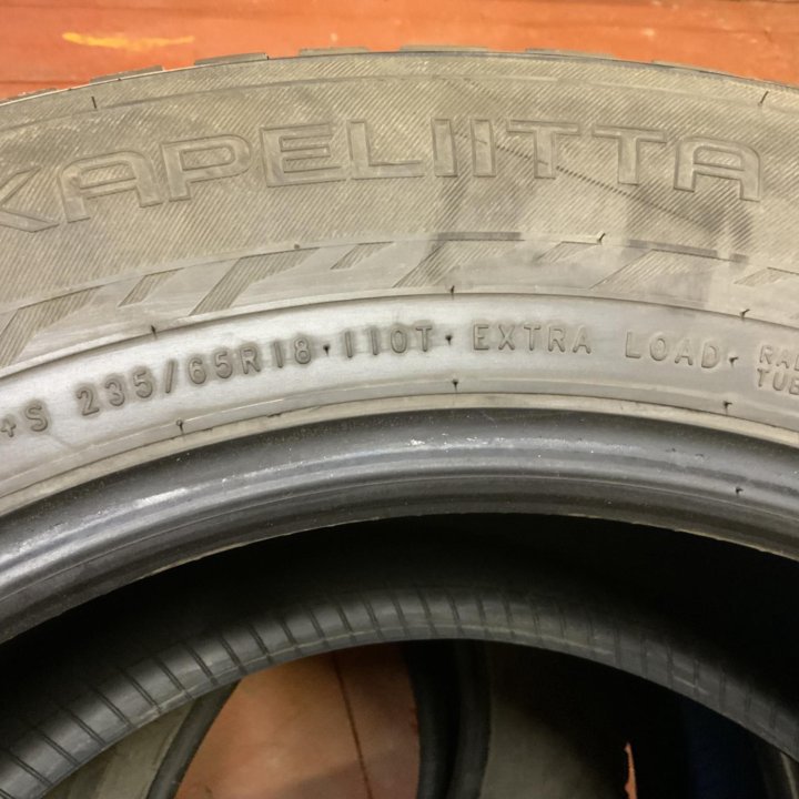 Nokian Tyres Hakkapeliitta 9 SUV 235/65 R18 110T