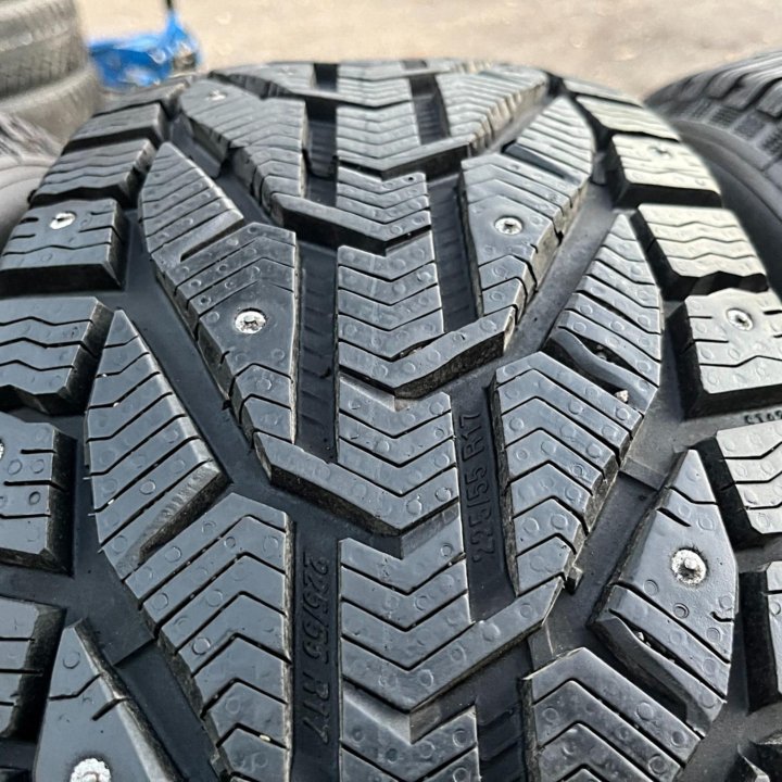 Зима Tigаr Iсe 225/55 R17 101T 1 месяц