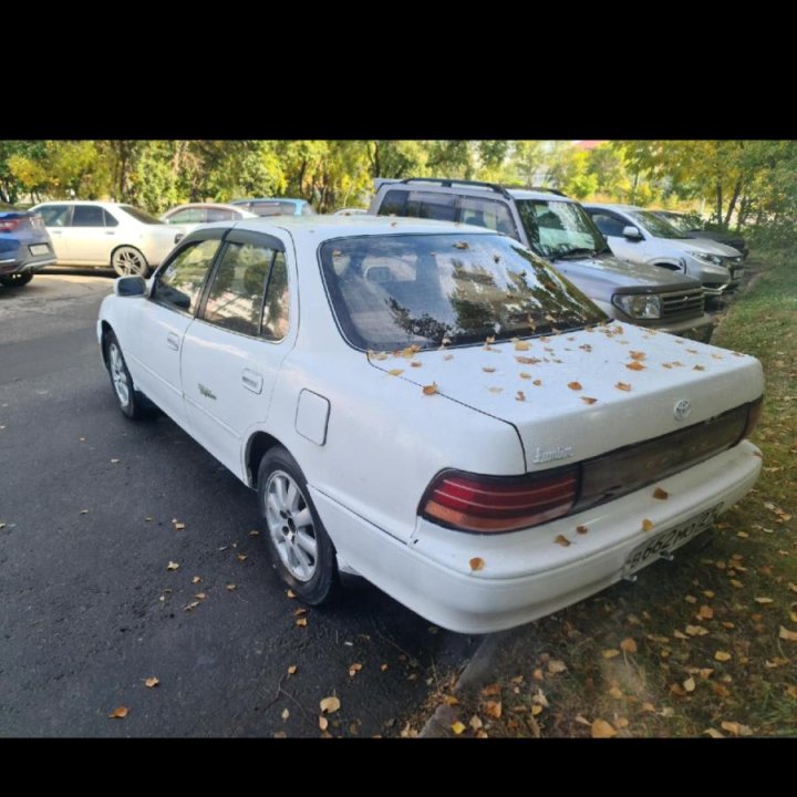 Toyota Camry, 1992