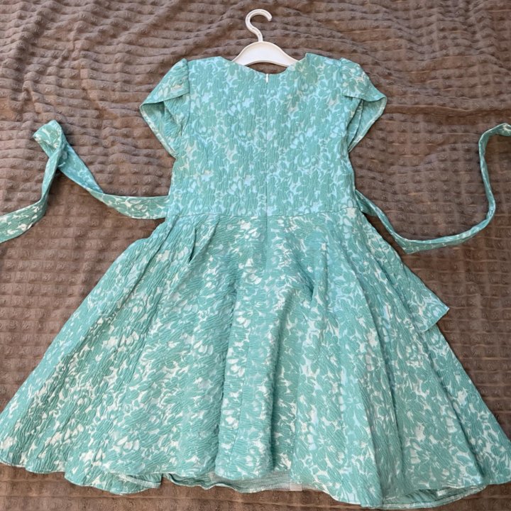 Платье для девочки 8-9 лет