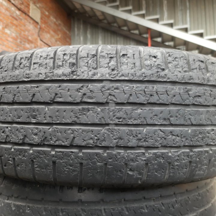 215/65 R16 Continental CrossContact LX