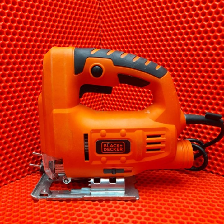 Эл.Лобзик Black Decker JS20 (бв)