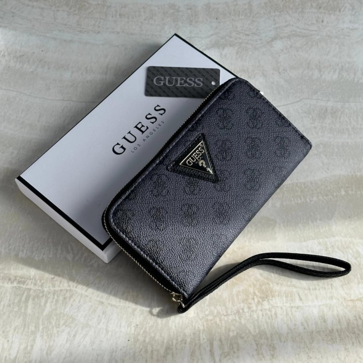 Кошельки GUESS
