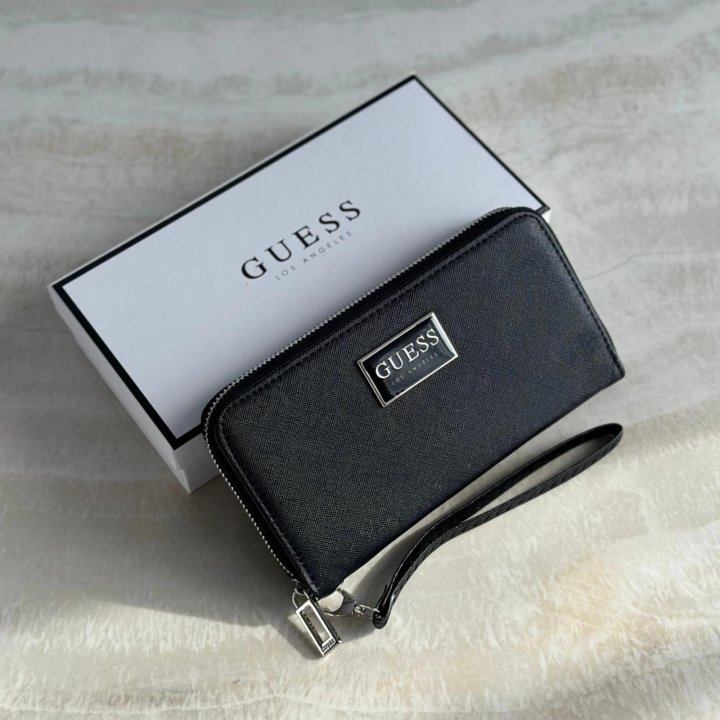 Кошельки GUESS