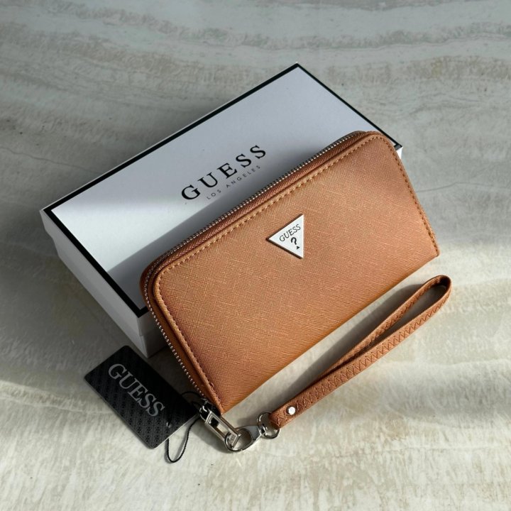 Кошельки GUESS