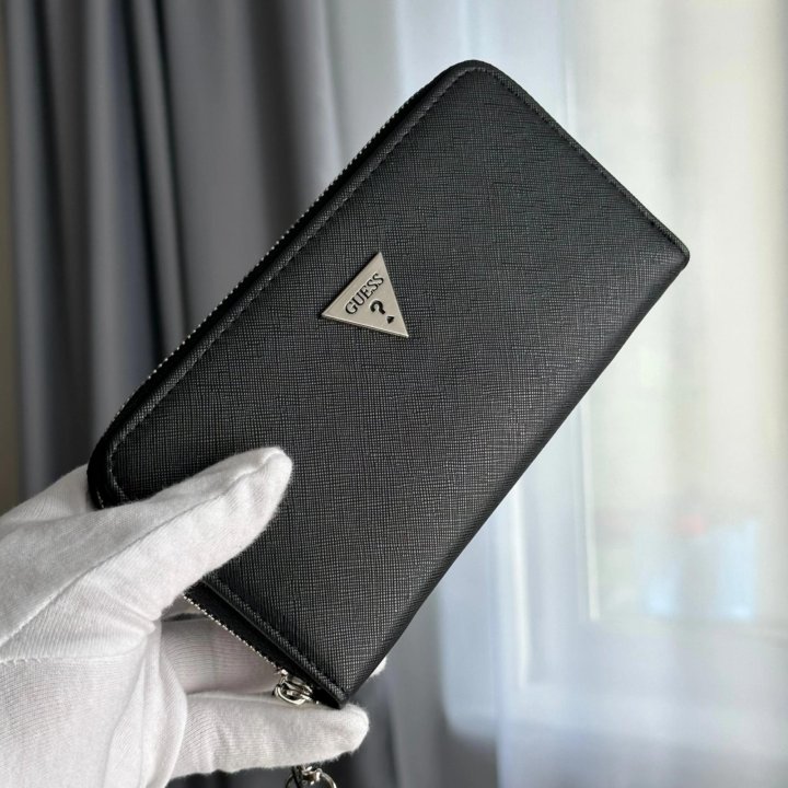 Кошельки GUESS