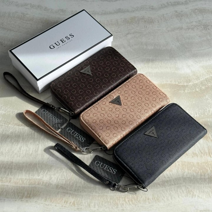 Кошельки GUESS