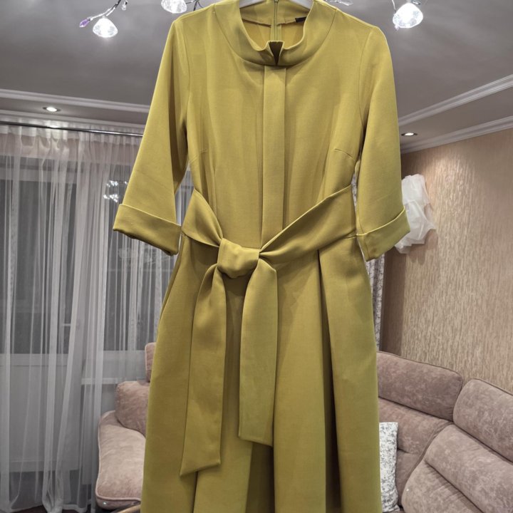 Платье винтажное горчичного цвета 46 размера